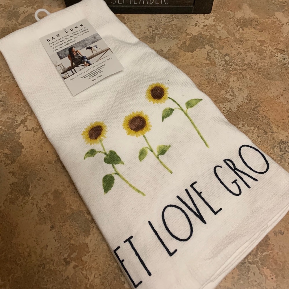 SOLD💖Rae dunn sunflower